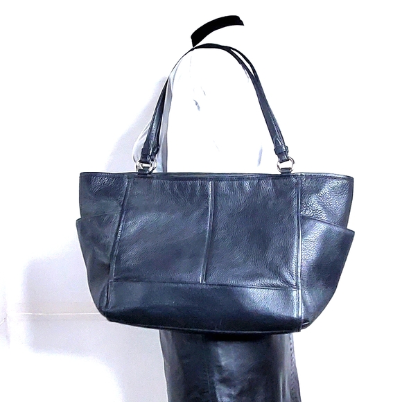 * Coach Park Leather Carryall Large Tote in Black - Picture 2 of 8